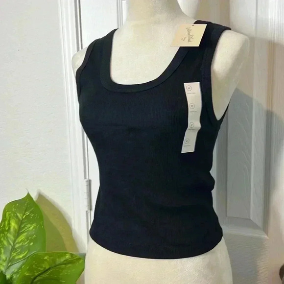 Universal Threads Women’s Ribbed Black Tank Top Size M & XL - Picture 9 of 9